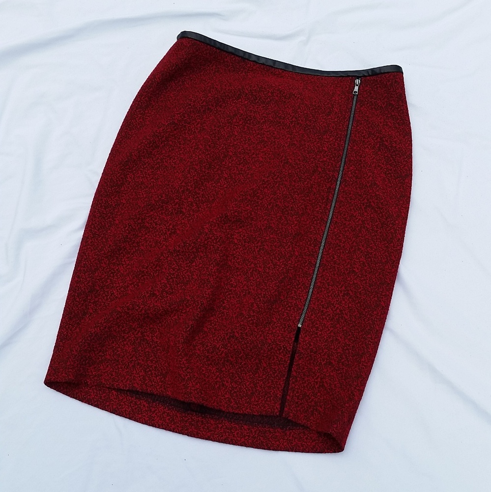 NWOT The Limited Pencil Skirt 10